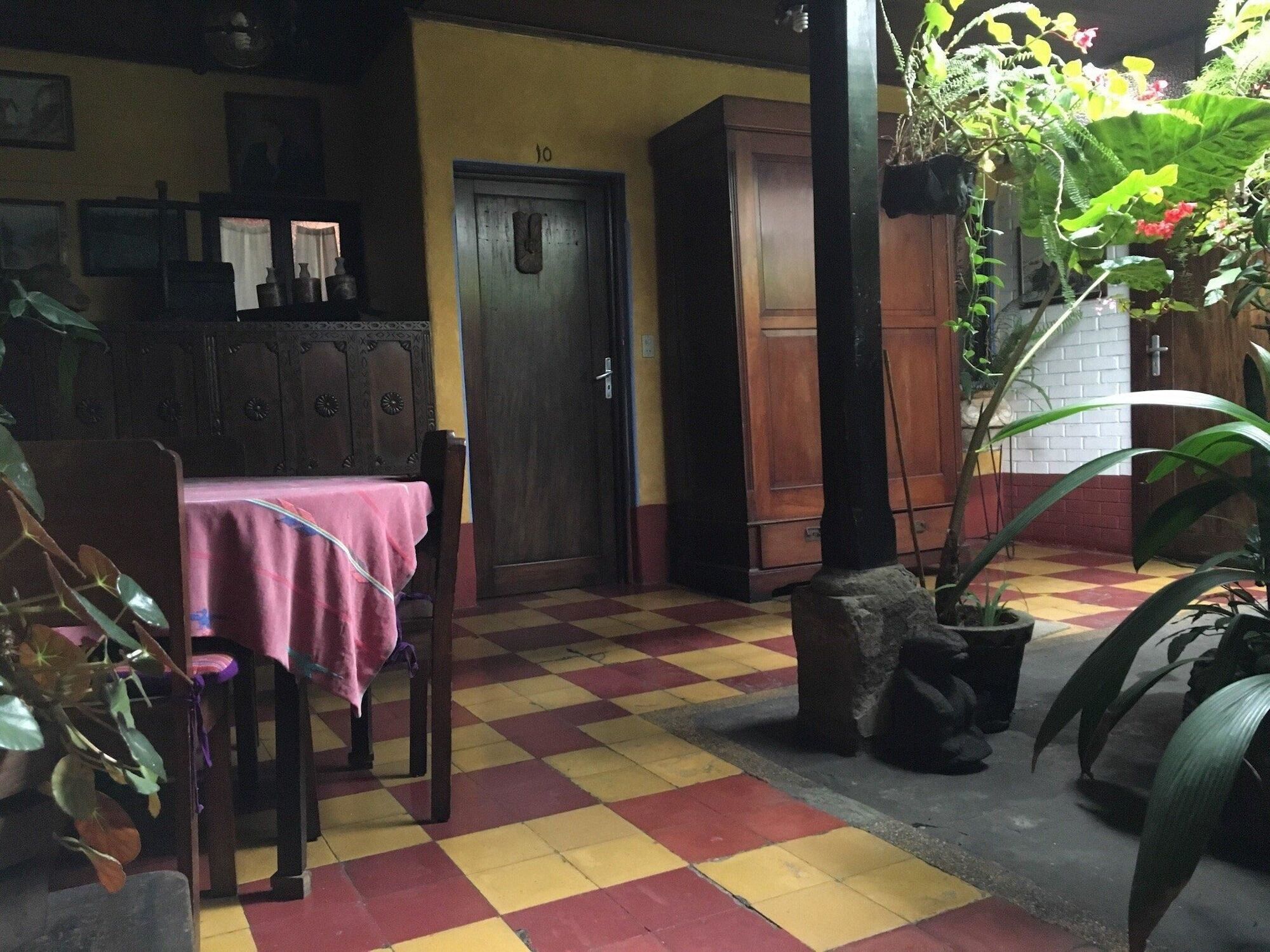 Posada Belen Museo Inn Гватемала Экстерьер фото